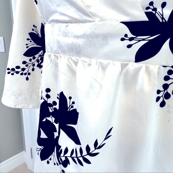 NWOT THX collection floral tunic blouse size Various - Picture 5 of 9